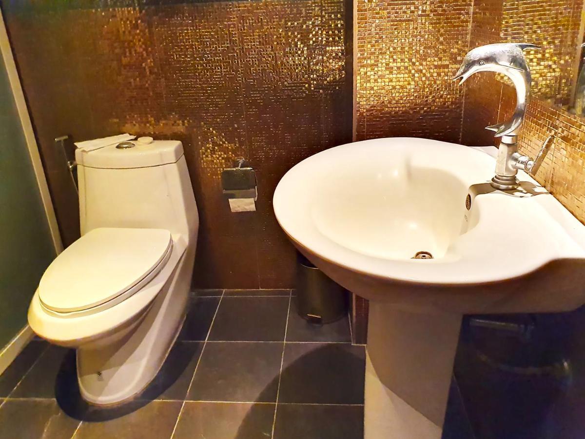 The Montana Lodge-Sathorn Bangkok Ngoại thất bức ảnh