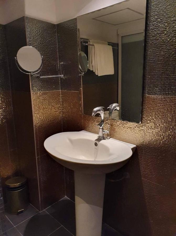 The Montana Lodge-Sathorn Bangkok Ngoại thất bức ảnh